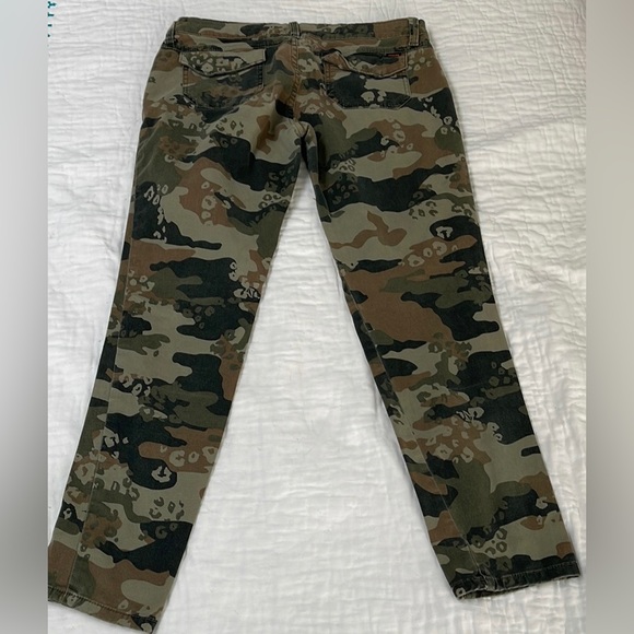 Volcom Camo Jeans size 9 W29 - Picture 2 of 6